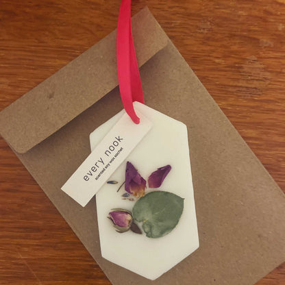 Spring wax sachet/ Violet + Tea Rose