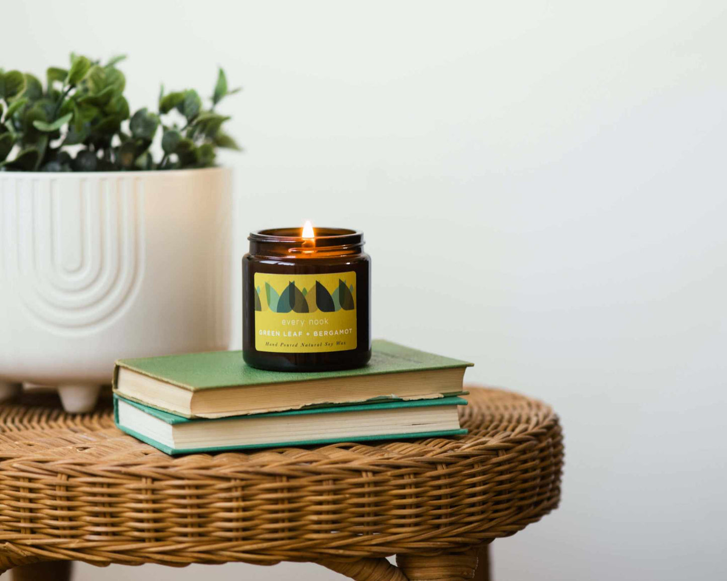 every nook Green Leaf +Bergamot small scented soy wax candle